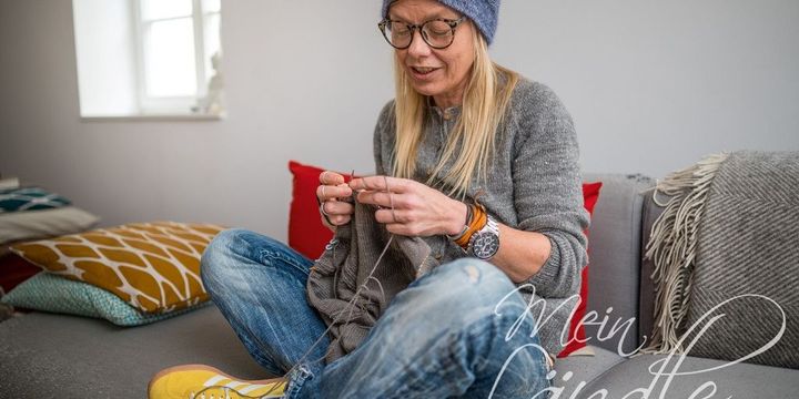 Designerin Isabell Kraemer aus Besignheim entwirft und strickt selbst 