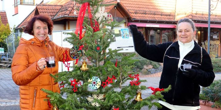 CDU Weihnachtsbaum in der Karlsruher Straße