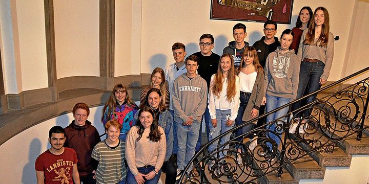 Der neue 17-köpfige Jugendgemeinderat Weinheims