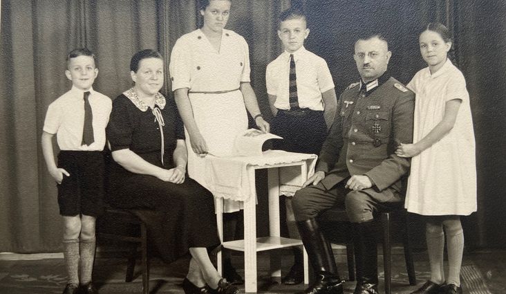 Familie Otto Schmidt ca. 1940, ganz links Odilo (geb.1930)