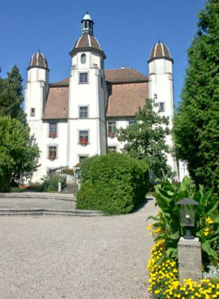 Blick auf das Schloss Schönau