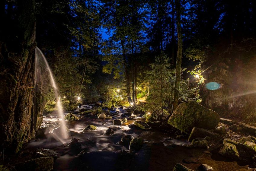 Menzenschwander Wasserfall bei Nacht