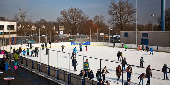 Donaubad Eissportanlage