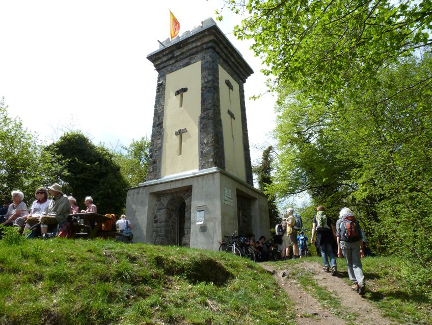 Blick auf den Neunlinden-Turm.