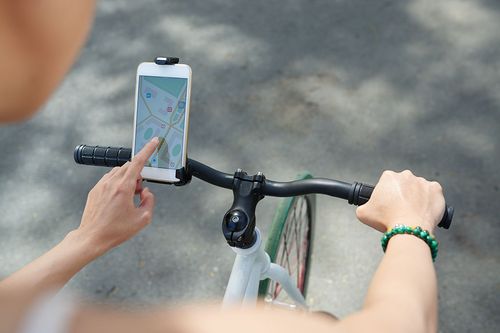 Smartphone-Nutzung auf dem Rad
