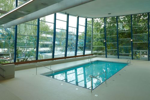 Schwimmbecken im Hallenbad Feuerbach