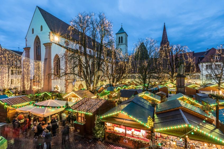 Freiburger Weihnachtsmakt auf dem Rathausplatz