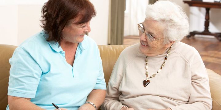 Pflegeberatung für Seniorin