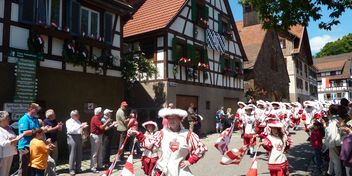 65 Jahre Fanfarenzug Weisenbach - Zeltfest im Schulhof