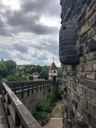 Bad Wimpfen: Blick vom Roten Turm auf die Stadtmauer