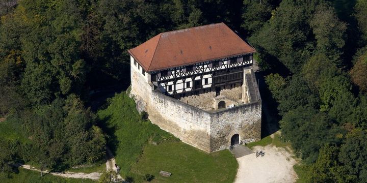 Burg Wäscherschloss - Wiege der Staufer