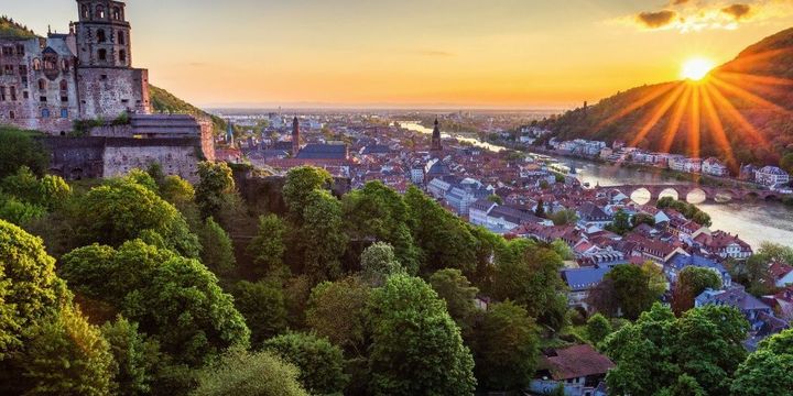 Heidelberg: Schloss von der Scheffelterrasse aus gesehen