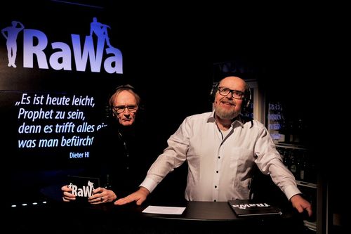 Das Kabarett-Duo Rastetter & Wacker ruft den "Kabarettnotstand" aus!