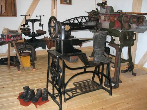 Schuhmacherwerkstatt im Heimatmuseum Edelweiler